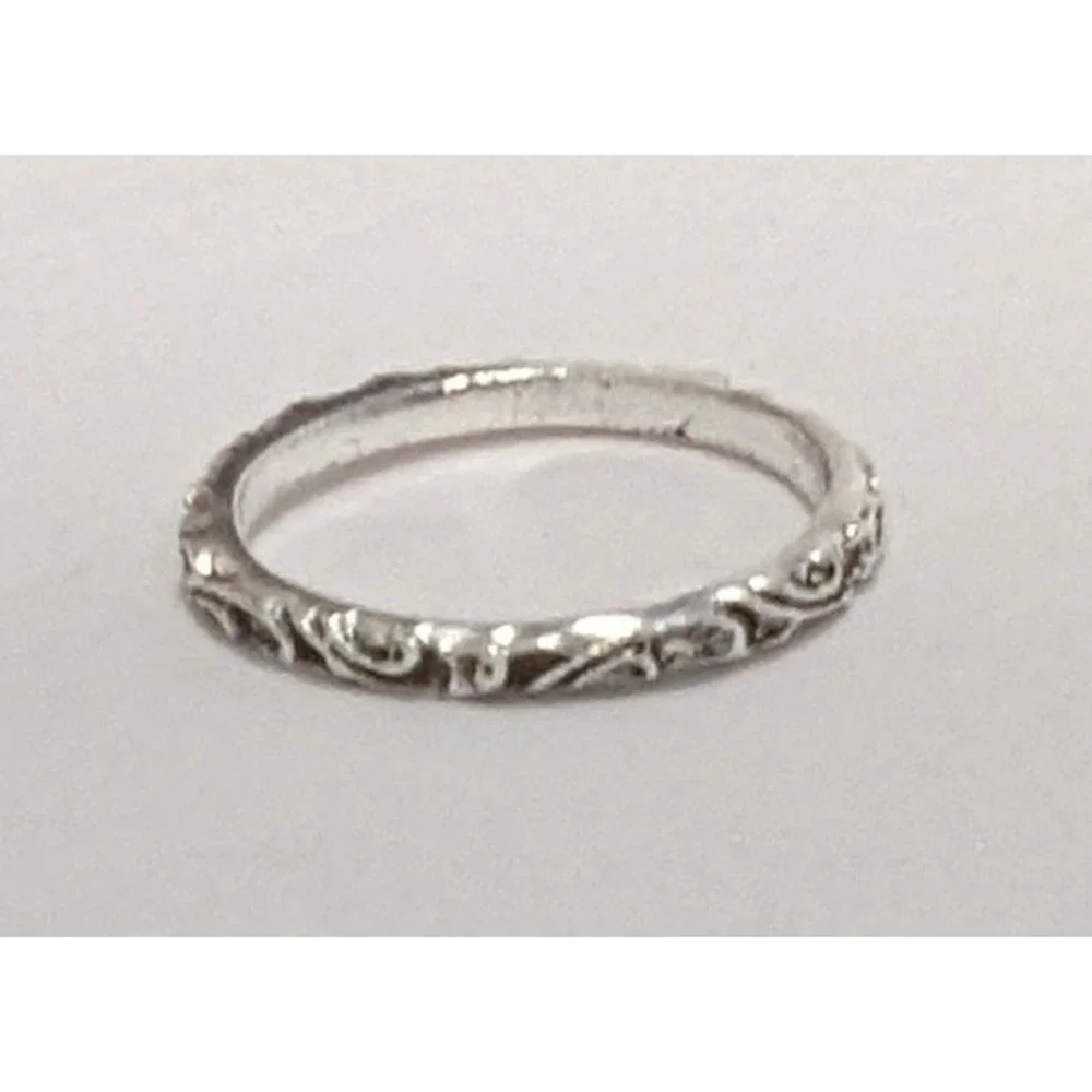 Silvertone Black Band Ring Size 5.5 Black Small Pinky Midi Thin Childs New Stack